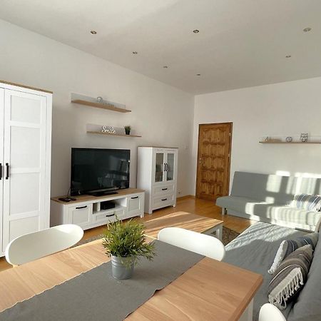 グディニャApartament Swietojanskaアパートメント エクステリア 写真